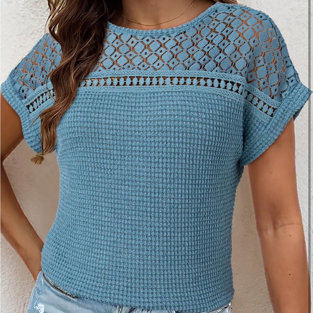 KevaMolly Women’s Batwing Sleeve Top